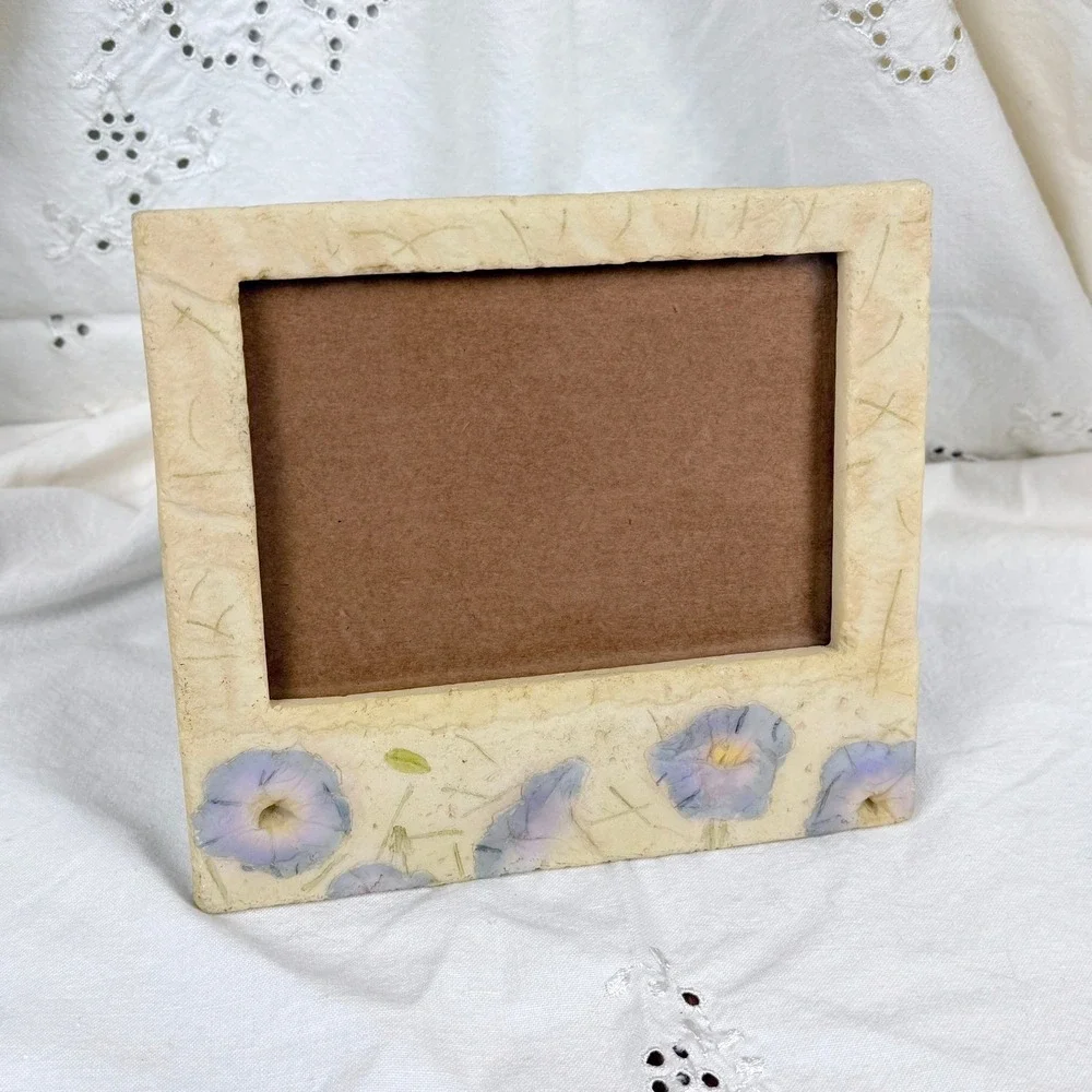 Unbranded vintage photo